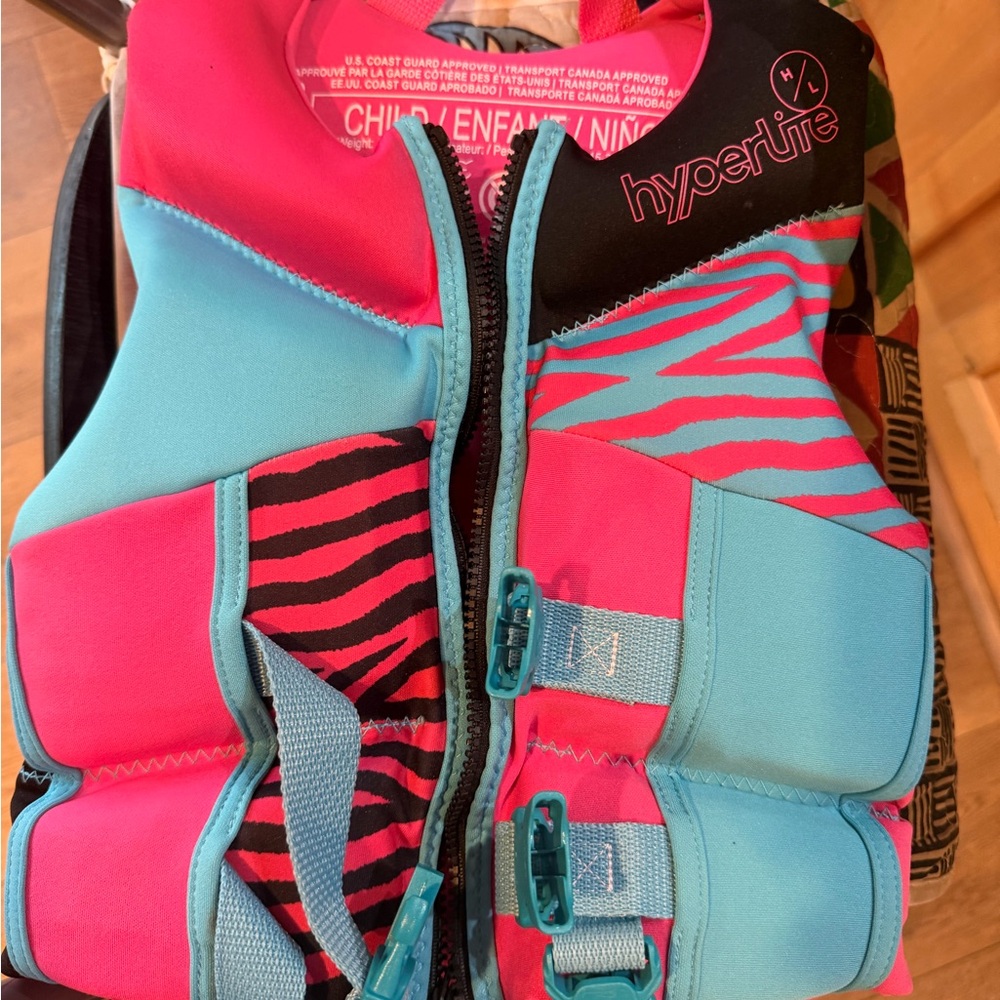 Kids Life Vest - Blue and pink HyperLite Elite Infant/Toddler - Picture 2 of 3